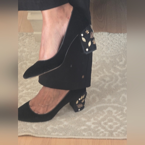 Jewel Badgley Mischka Shoes - Jewel Badgley Mischka Velvet